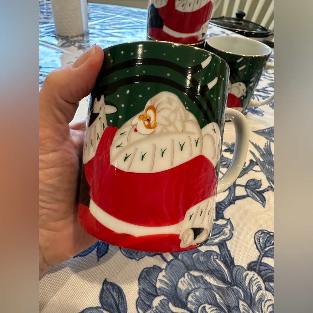 Vintage Christmas Mugs Santa & Reindeer 90’s set of 4 excellent condition